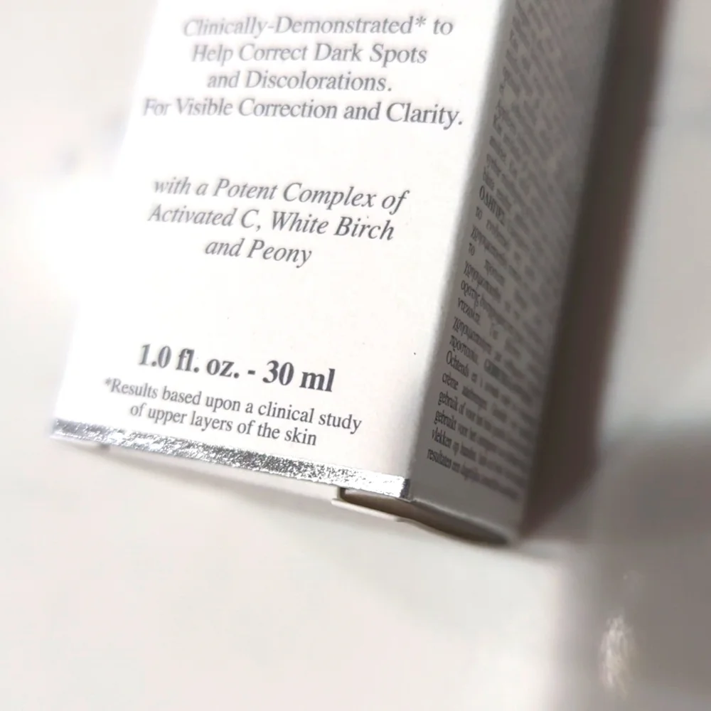 Kiehl's Clearly Corrective Dark Spot Solution - Picture 12 of 12